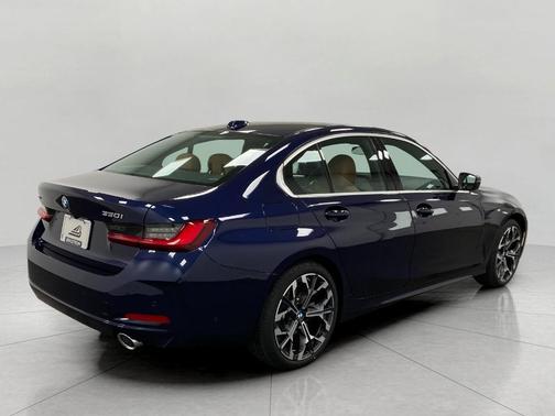 Tanzanite Blue II Metallic 2026 BMW 330 xDrive