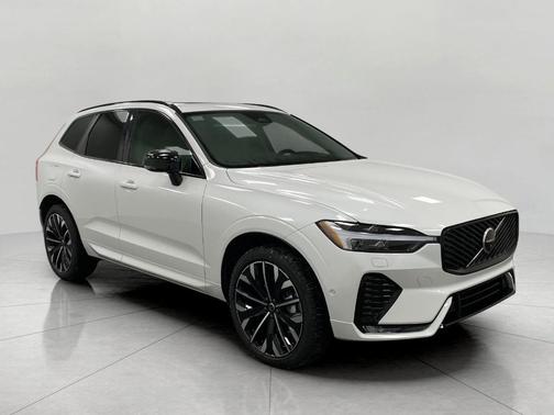 2026 Volvo XC60 B5 Ultra