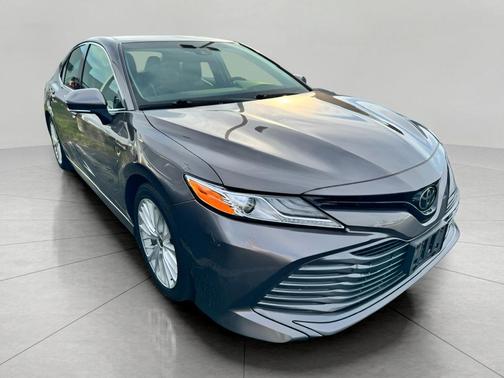 2020 Toyota Camry XLE