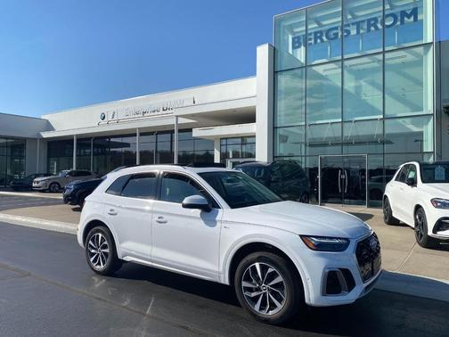 2022 Audi Q5 45 S line Prestige