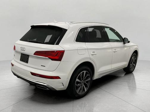 2022 Audi Q5 45 S line Prestige