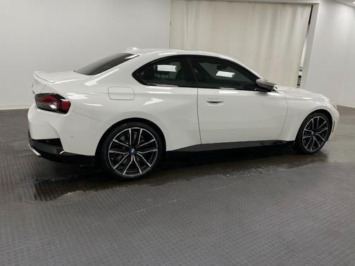 2024 BMW M240 i xDrive