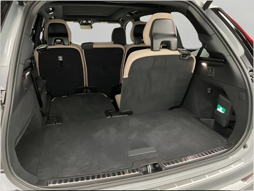 2025 Volvo XC90 Plug-In Hybrid T8 Plus 7-Seater