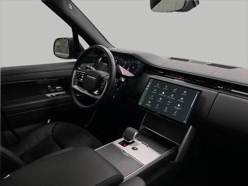 2024 Land Rover Range Rover P530 SE