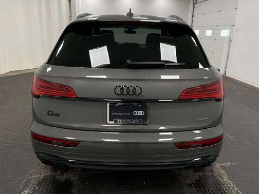 2023 Audi Q5 45 S line Premium Plus