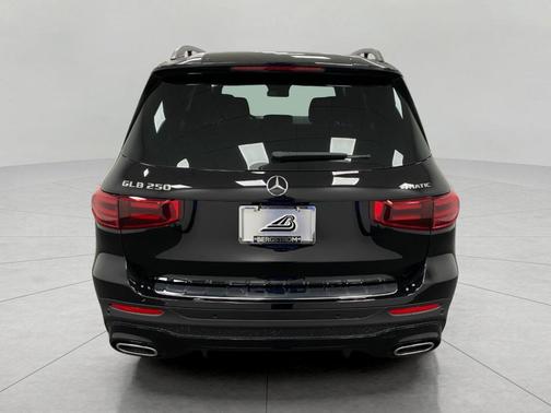 2025 Mercedes-Benz GLB 250 4MATIC