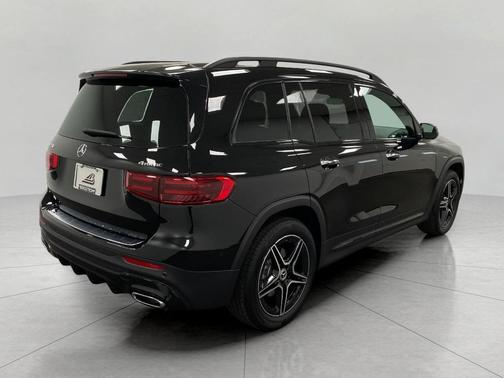 2025 Mercedes-Benz GLB 250 4MATIC
