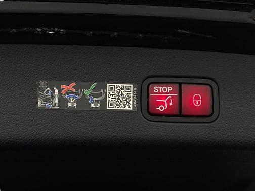 2023 Mercedes-Benz GLC 300 4MATIC