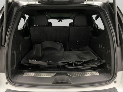 Summit White 2024 GMC Yukon XL Denali