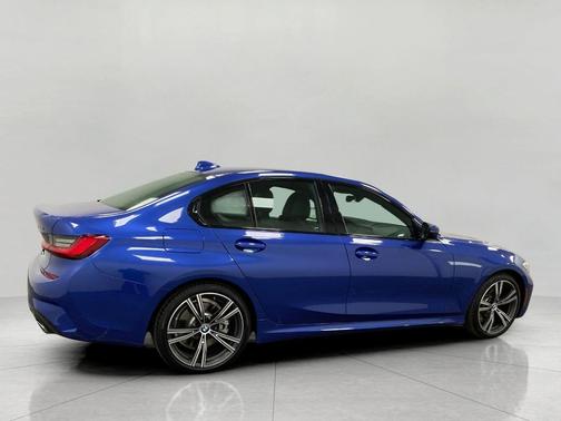 2021 BMW 330 xDrive