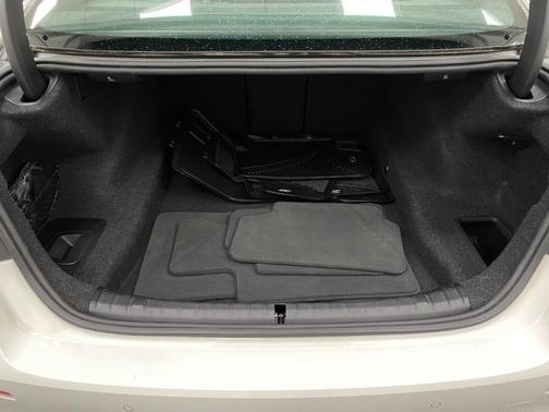 2023 BMW 530 i xDrive