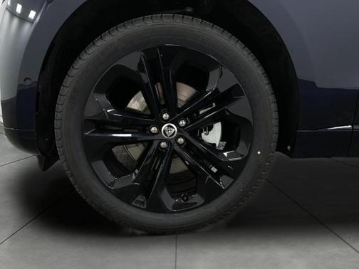 2025 Jaguar F-PACE P250 R-Dynamic S