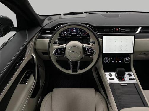 2025 Jaguar F-PACE P250 R-Dynamic S