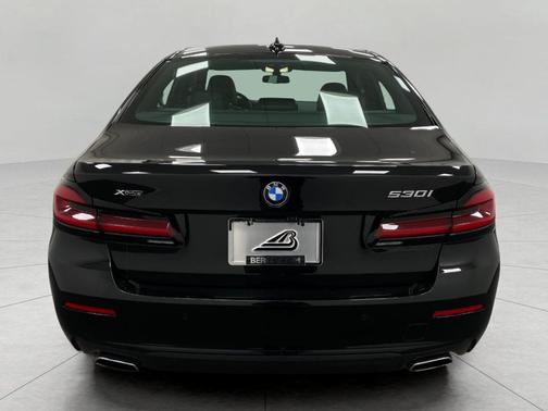 2022 BMW 530 i xDrive