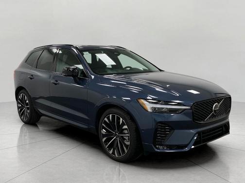 Denim Blue Metallic 2026 Volvo XC60 B5 Ultra