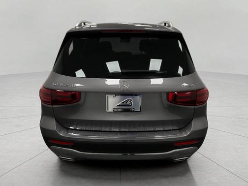 2025 Mercedes-Benz GLB 250 4MATIC