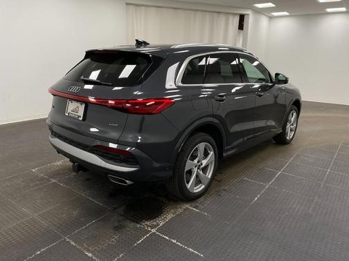 2025 Audi Q5 Premium Plus