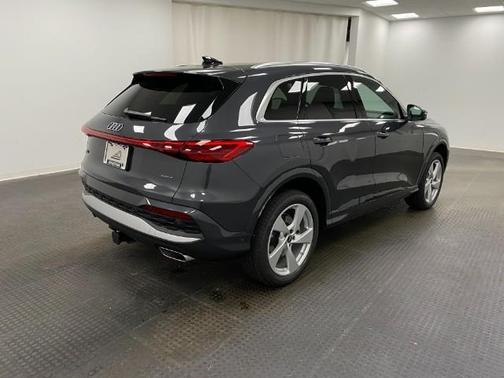 2025 Audi Q5 Premium Plus