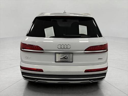 2021 Audi Q7 55 Prestige