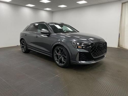 2025 Audi RS Q8 4.0T