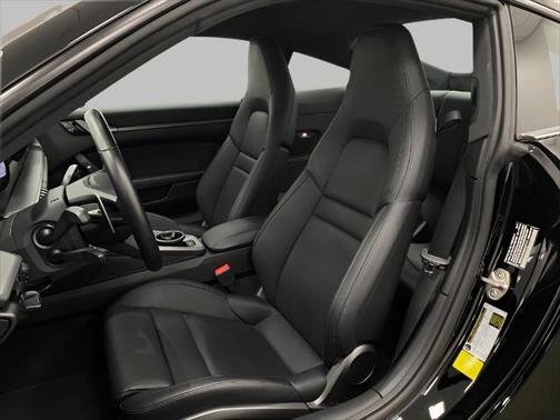 2021 Porsche 911 Carrera