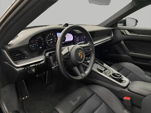2021 Porsche 911 Carrera