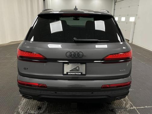 2026 Audi Q7 55 Premium Plus
