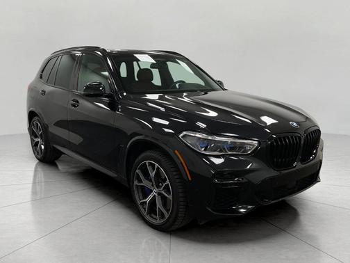 2022 BMW X5 M50i