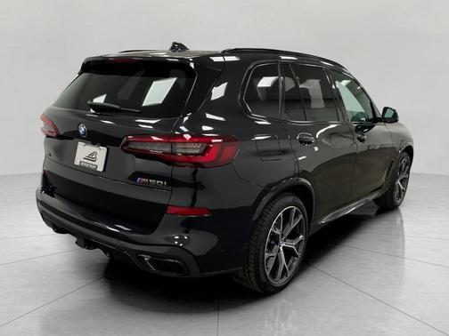 2022 BMW X5 M50i