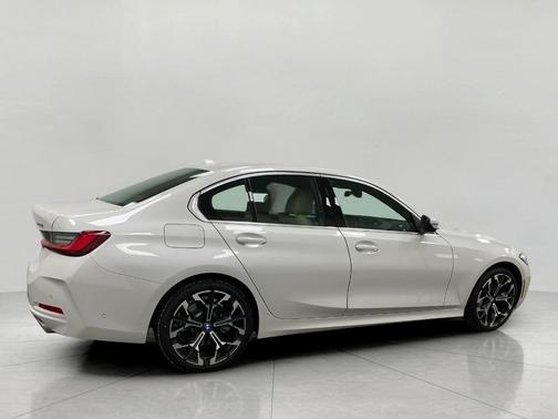 2025 BMW 330 xDrive