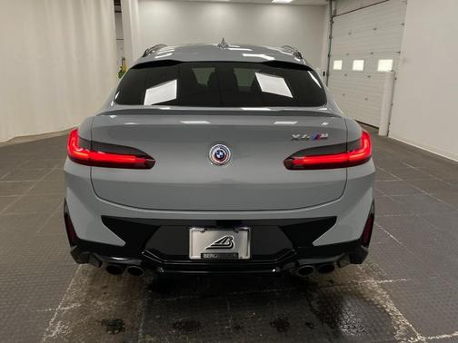 2023 BMW X4 M AWD