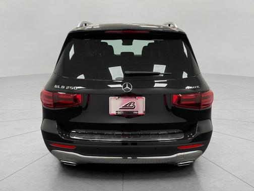 2025 Mercedes-Benz GLB 250 4MATIC