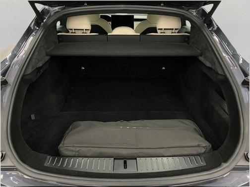 2022 Tesla Model S Plaid