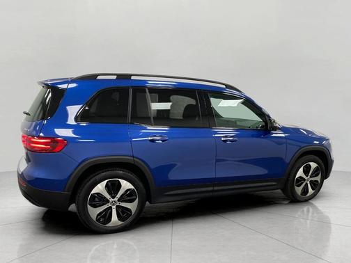 2025 Mercedes-Benz GLB 250 4MATIC