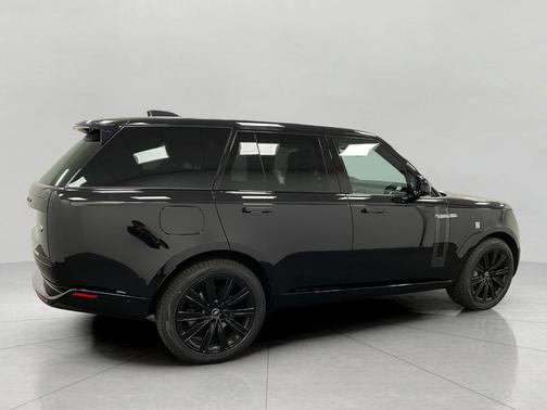 2023 Land Rover Range Rover P400 SE