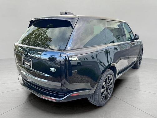 2023 Land Rover Range Rover P400 SE