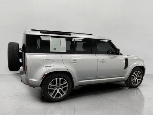 2022 Land Rover Defender 110 XS Edition