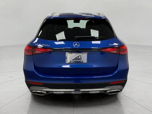 2025 Mercedes-Benz GLC 350e Base