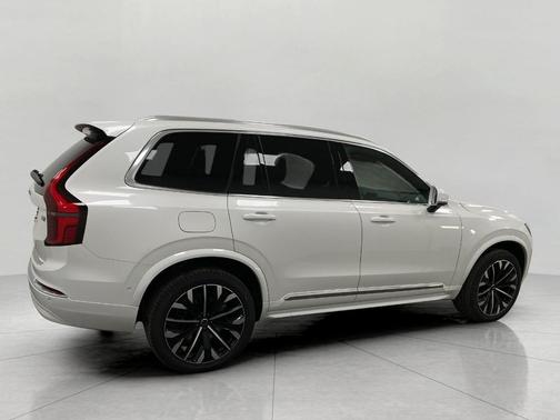 2026 Volvo XC90 Plus, B5 AWD Gas (mild hybrid), Gasoline, Bright, 7 Seats