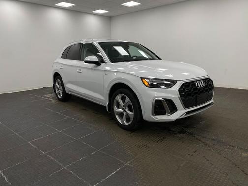 2023 Audi Q5 45 S line Premium Plus