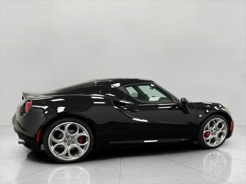 2017 Alfa Romeo 4C Base