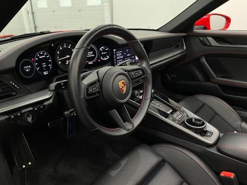 2020 Porsche 911 Carrera S