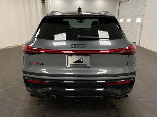 DAYTONA GRAY PEARL EFFECT 2026 Audi SQ5 3.0T Premium Plus