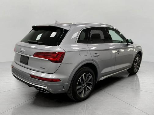 2023 Audi Q5 45 S line Premium