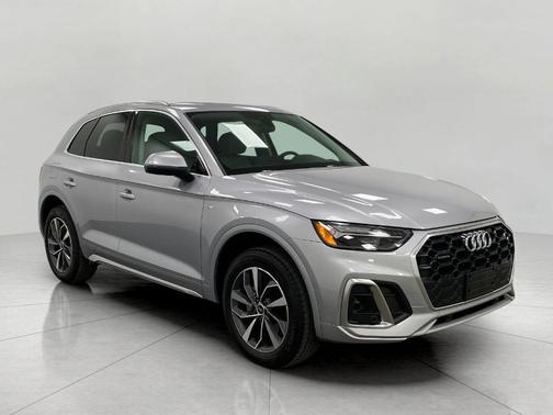 2023 Audi Q5 45 S line Premium