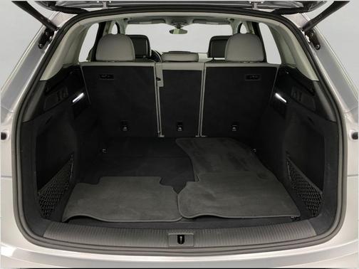 2023 Audi Q5 45 S line Premium