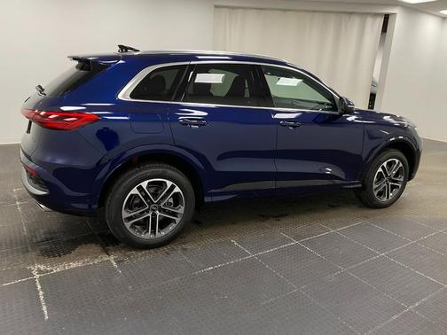 2025 Audi Q5 Premium Plus TFSI quattro S tronic