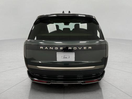 2026 Land Rover Range Rover P530 SE