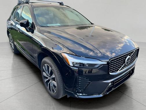 2025 Volvo XC60 B5 Core