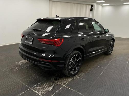 2025 Audi Q3 45 S line Premium Plus